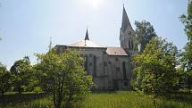 Dominantou Janovic je kostel sv. Josefa, který je kulturní památkou.