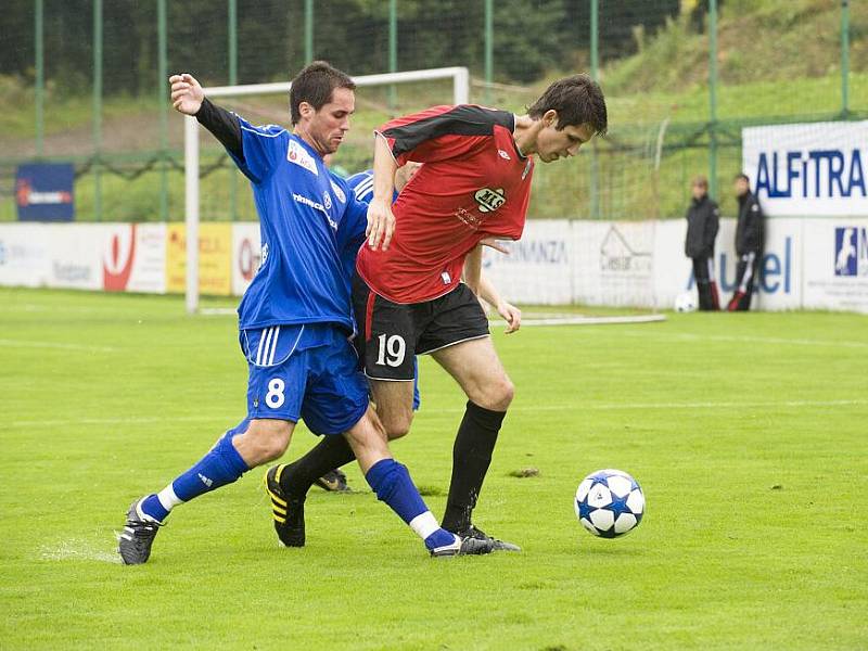 Druholigoví fotbalisté Třince zdolali na domácím hřišti nováčka ze Sezimova Ústí jen díky přesné trefě Malíře z 83. minuty zápasu.