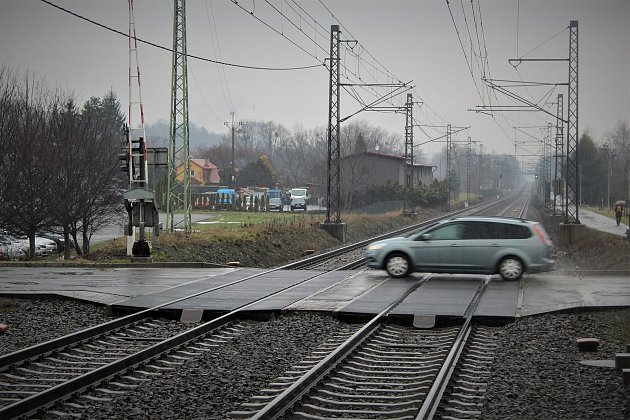 Železniční přejezd ve Vendryni už hlídají kamery, březen 2023