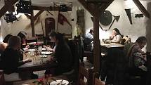 Situace v gastronomii na Frýdeckomístecku, restaurace Krčma Středověk ve Frýdku, 26. 1. 2023.