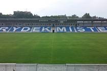 Frýdecko-místecký fotbalový stadion Stovky. 