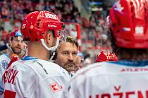 Zápas 1. kola hokejové extraligy Oceláři Třinec - Motor České Budějovice 0:2.