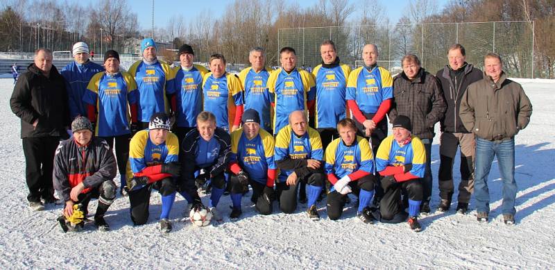 Frýdecké Stovky byly svědkem již pátého derby mezi Válcovnami a Slezanem. Tentokráte se na sklonku roku z vítězství radovali fotbalisté Válcoven, kteří svého městského rivala porazili 3:2. 