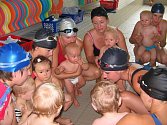 Mnohé rodiny navštěvují zdejší Baby club Kenny i několikrát týdně. Maminky i děti se již do bazénu a na své kamarády pokaždé velmi těší.