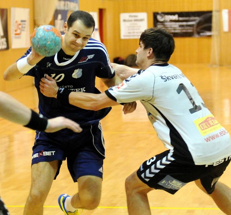 Házenkáři Frýdku-Místku v domácím prostředí podlehli Plzni vysoko 16:27. 