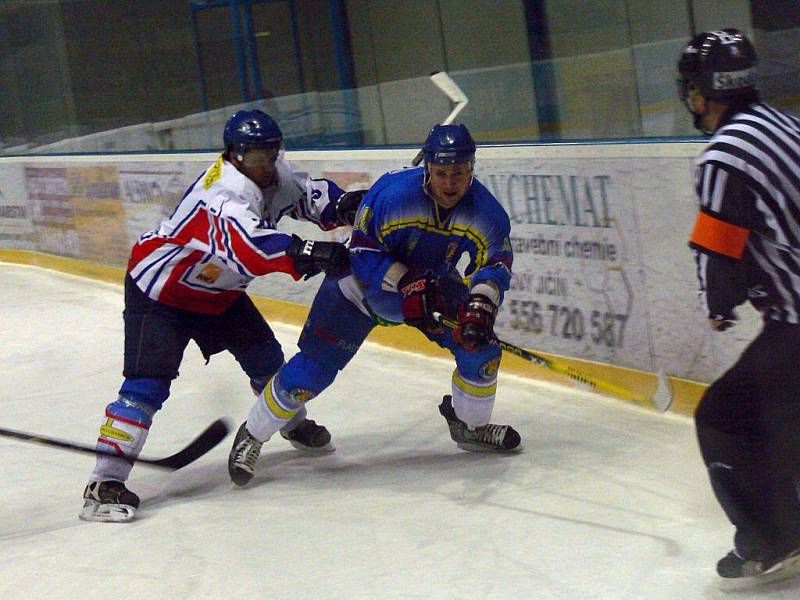 Hokejisté Nového Jičína porazili ve 34. kole na domácím ledě Břeclav.