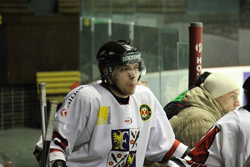 Hokejisté HC Frýdek-Místek nestačili v domácím prostředí na tým Nového Jičína, kterému podlehli 0:5.