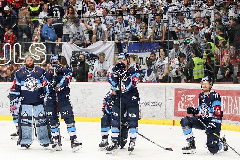 Finále play off hokejové extraligy - 6. zápas HC Oceláři Třinec - Bílí Tygři Liberec, 28. dubna 2019 v Třinci. Na snímku tým Liberce.