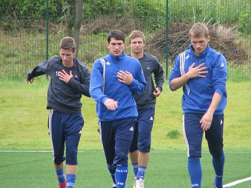 Třetiligoví fotbalisté Frýdku-Místku zahájili v pondělí 4. července přípravu na novou sezonu.