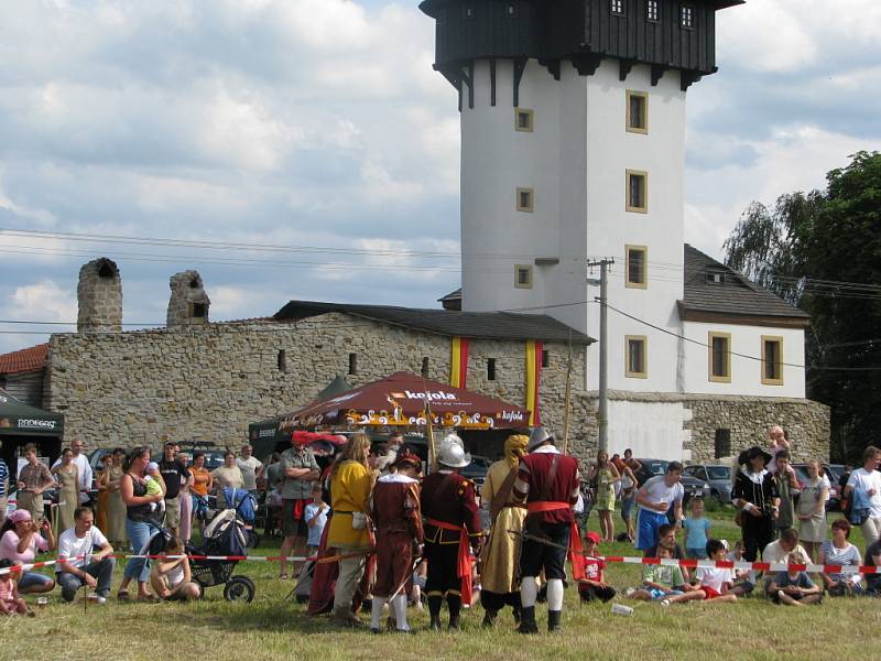 Historická bitva z období třicetileté války se konala na poli před penzionem Hrad Dona Quijotte ve Frýdku.