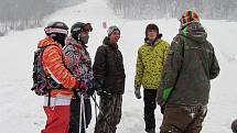 Ve Ski areálu Řeka v sobotu oficiálně odstartovala lyžařská sezona na obou sjezdovkách. 