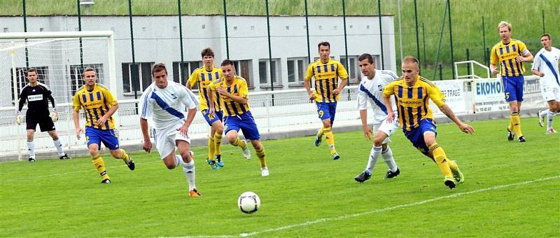 Třetiligoví fotbalisté Frýdku-Místku zdolali v domácím prostředí Uničov 2:0.