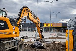 Výstavba nového obchodního centra v obci Dobrá, 20. února 2024, Dobrá.
