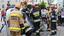 V sobotu 11. května se Zámecké náměstí ve Frýdku hemžilo hasiči.