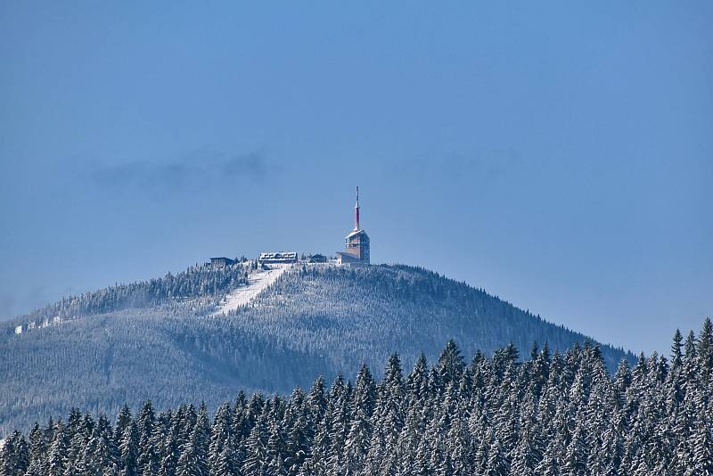 Zasněžené Beskydy.