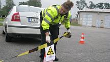 Česká a slovenská celní správa zadržela během společného cvičení řidiče kradeného automobilu, který nevědomky převážel nebezpečný radioaktivní materiál. 