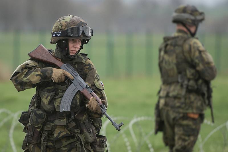 Cvičení aktivních záloh Hradba 2018 na letišti Leoše Janáčka (Mošnov), 13. dubna 2018 v Ostravě.