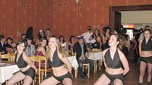 Restaurace Ondráš ve Sviadnově v sobotu 20. února hostila erotický maškarní ples.