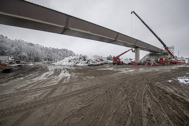 U Dobré na Frýdecko-Místecku pokračovala 13. dubna 2021 výstavba obchvatu města Frýdku-Místku (II. etapa).