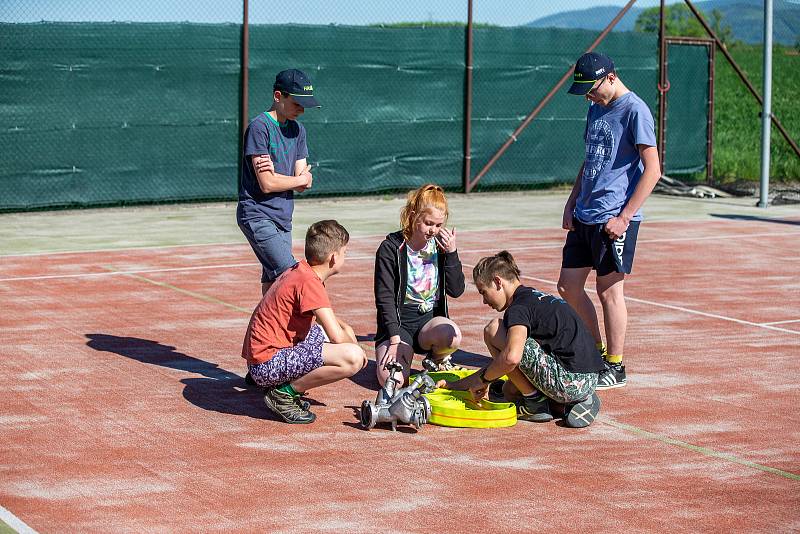 Obec Pazderna na Frýdeckomístecku, 18. května 2022 v obci Pazderná. Děti z hasičského kroužku.