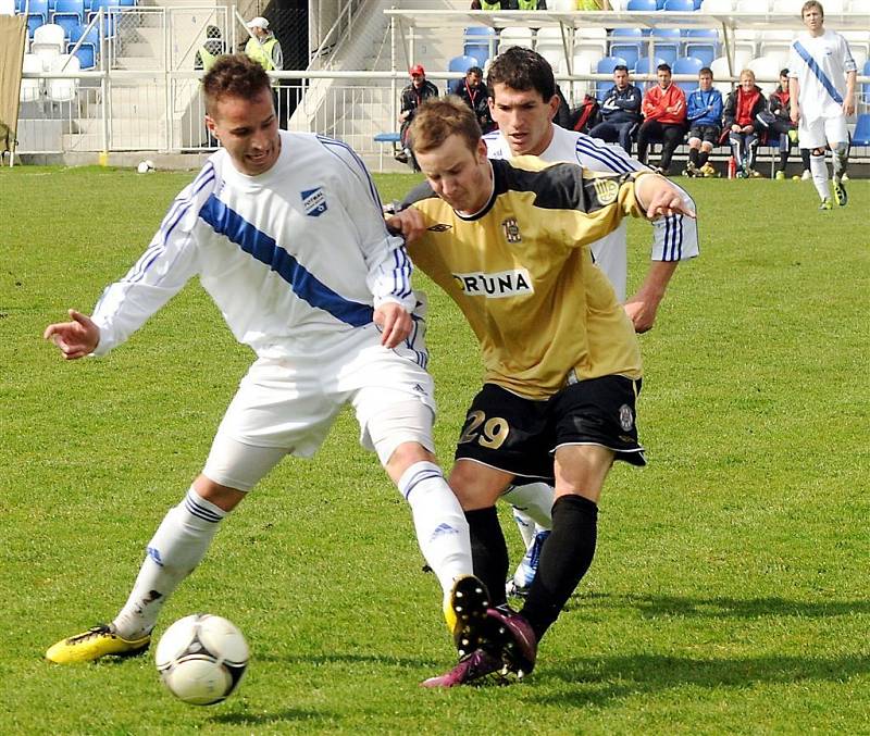 Fotbalisté Frýdku-Místku si v domácím prostředí snadno poradili s brněnskou juniorkou 5:1.