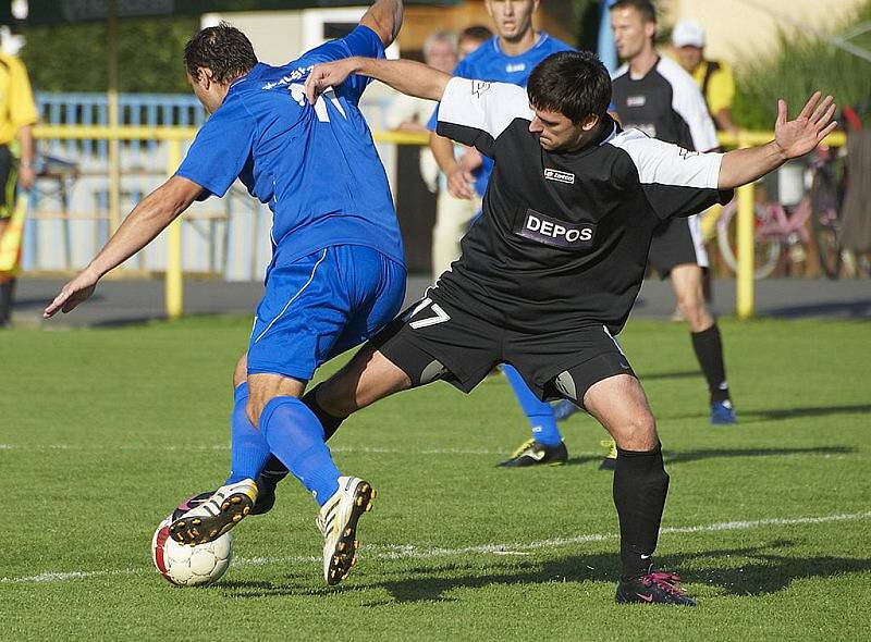 Fotbalisté Brušperku si na domácím trávníku poradili s Horní Suchou 3:0, když všechny branky padly již během první pětačtyřicetiminutovky.