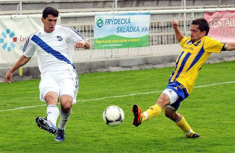 Třetiligoví fotbalisté Frýdku-Místku zdolali v domácím prostředí Uničov 2:0.