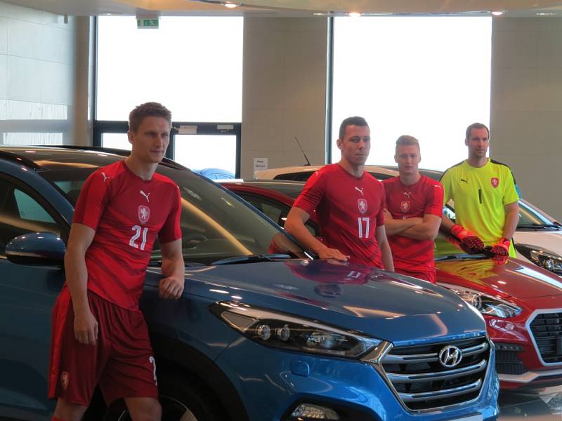 Český národní fotbalový tým navštívil v sobotu závod Hyundai Motor Manufacturing Czech v Nošovicích. Strávil tam zhruba dvě hodiny.