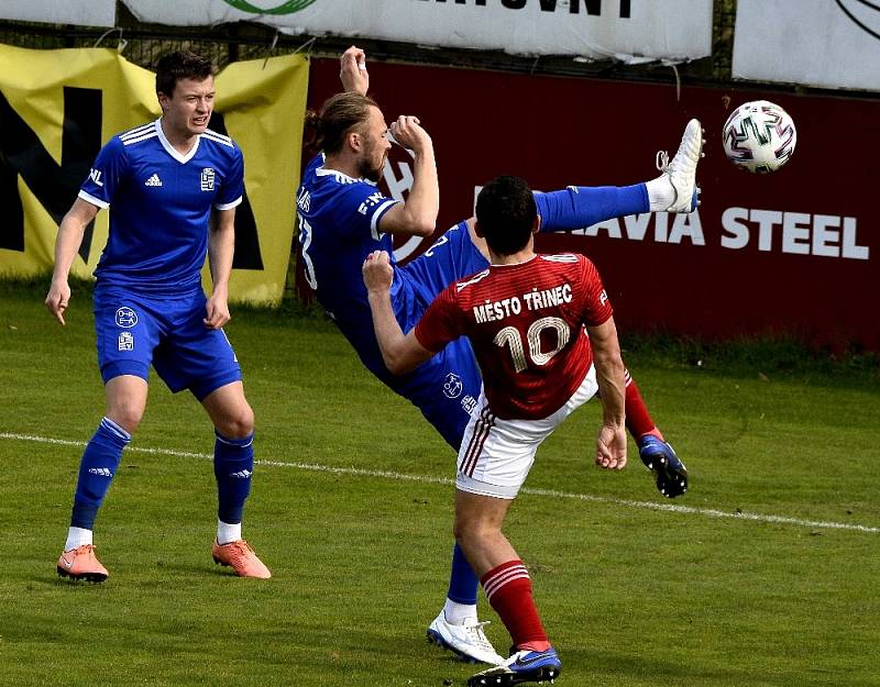 Fotbalisté Třince porazili Vyšehrad a dočkali se první jarní výhry.