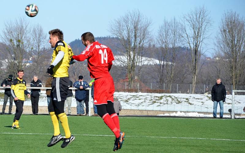 Druholigový Třinec v dalším přípravném utkání porazil třetiligový Hlučín 4:2. 