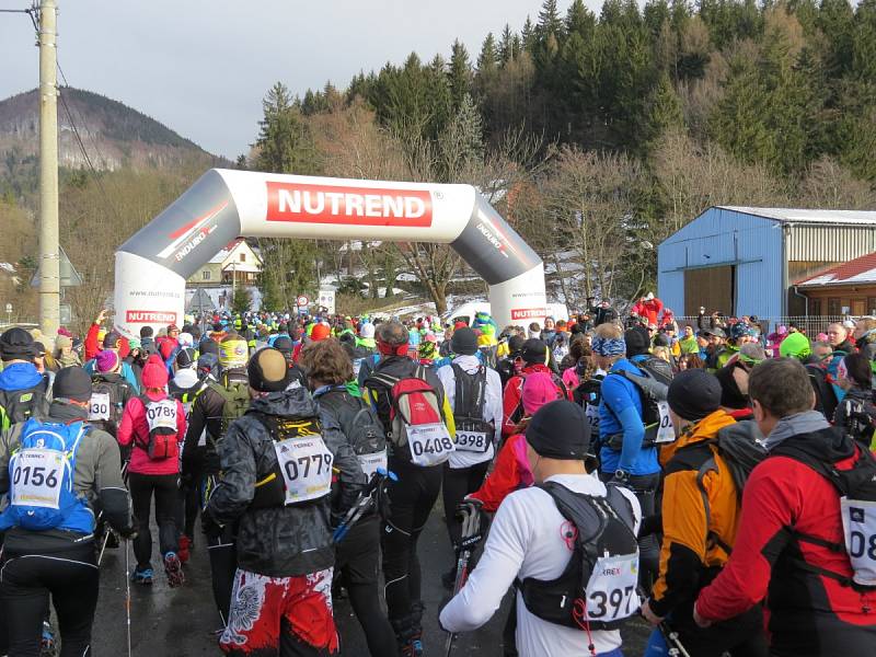 Letošní ročník extrémního vytrvalostního závodu Adidas 24 hodin na Lysé hoře odstartoval v sobotu 21. ledna v 11 hodin v areálu pily v Ostravici.