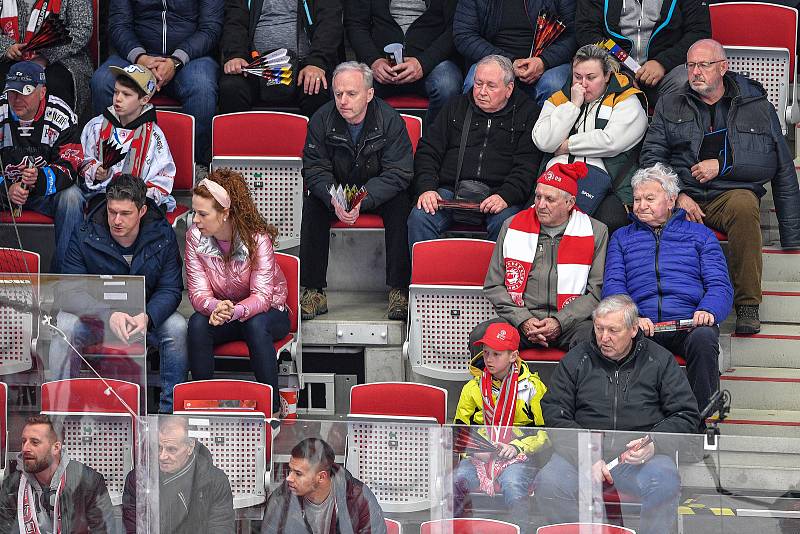 Semifinále play off hokejové extraligy - 2. zápas: HC Oceláři Třinec - BK Mladá Boleslav, 4. dubna 2022 v Třinci. Fanoušci.