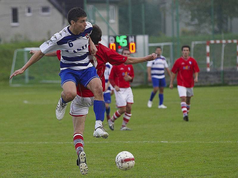 Fotbalisté Brušperku prohráli na domácím trávníku s Vlčovicemi 1:3.