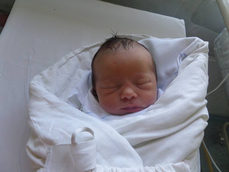 Alena Jurčáková, Mosty u Jablunkova, nar. 29.8., 48 cm, 3,34 kg, Nemocnice Třinec.