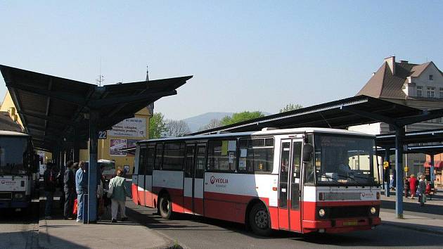 Autobusové stanoviště v Třinci.