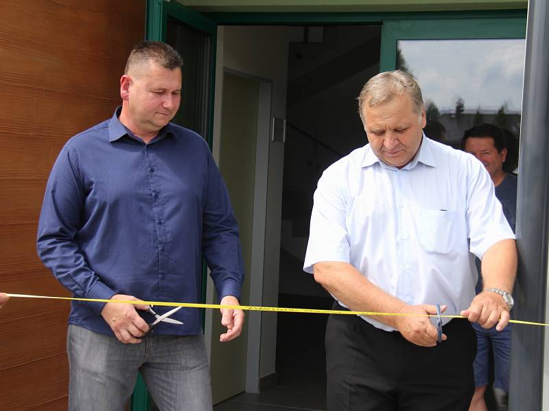 Ve Starém Městě bylo slavnostně otevřeno nové sportovní centrum.