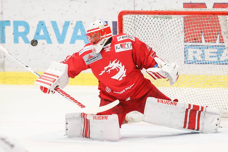 Čtvrtfinále play off hokejové extraligy - 3. zápas: HC Vítkovice Ridera - HC Oceláři Třinec, 24. března 2019 v Ostravě. Na snímku brankář Třince Šimon Hrubec.