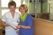 Zdravotní sestřičky Anna Karbanová a Marta Chovancová (zleva) z Beskydského gastrocentra frýdecké nemocnice.