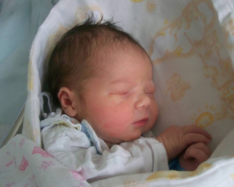 Jan Gryga, Karviná, nar. 15. 5., 51 cm, 4,10 kg. Nemocnice Frýdek-Místek. 