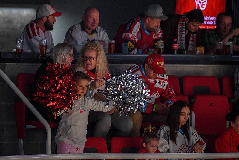 Utkání 23. kola hokejové extraligy: HC Oceláři Třinec - HC Vítkovice Ridera, 7. října 2021 v Třinci. Fanoušci.