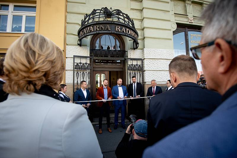 Ve Frýdku-Místku otevřeli po opravách městskou secesní kavárnu Radhošť, 22. října 2019.