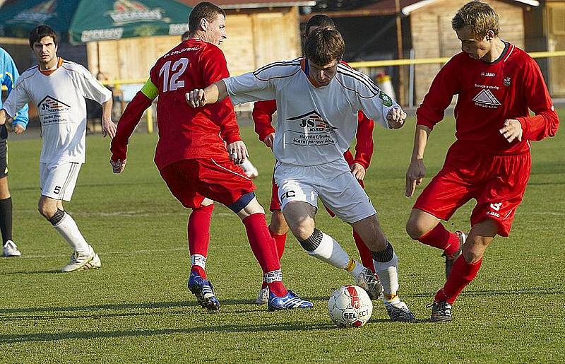 Fotbalisté Brušperku zdolali na závěr podzimní sezony v domácím prostředí tým Veřovic 2:0.  