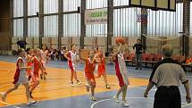 Utkání nejmladších minižákyň U11 mezi BK Frýdek-Místek a Basket Ostrava ze dne 2. února 2012.