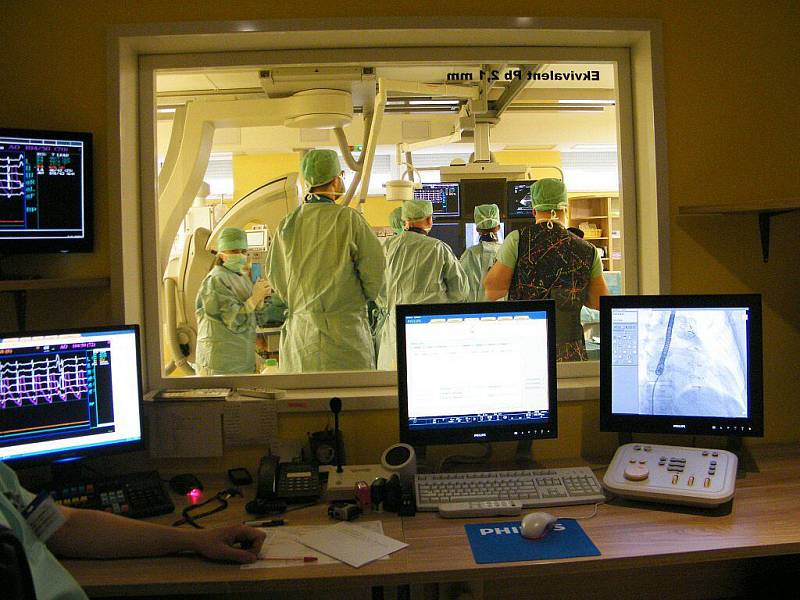 Operace v Nemocnici Podlesí.