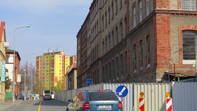 Demolice budovy bývalé přádelny ve Frýdku-Místku má skončit v květnu. 