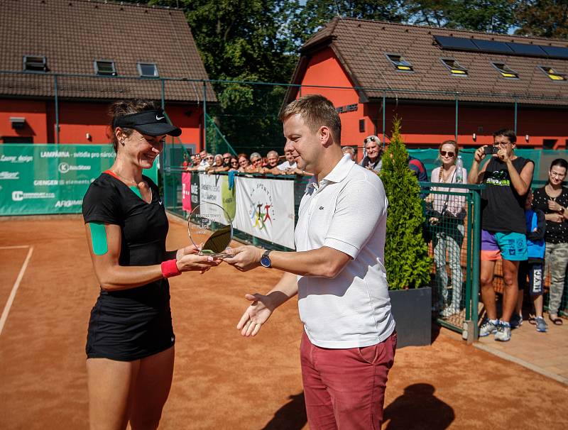 1. ročník tenisového turnaje žen ve Frýdku-Místku v areálu Prestige tenis.