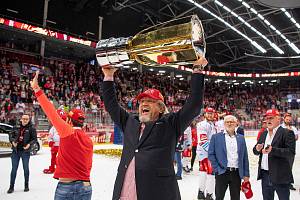 Finále play off hokejové extraligy - 6. zápas: HC Oceláři Třinec - Mountfield Hradec Králové, 28. dubna 2023, Třinec. Prezident třineckého hokejového klubu Ján Moder