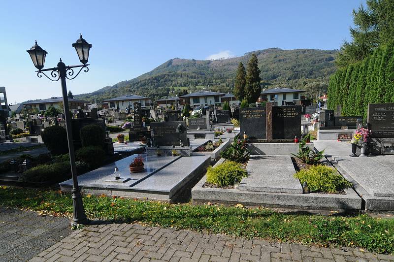 Hřbitov v Čeladné.