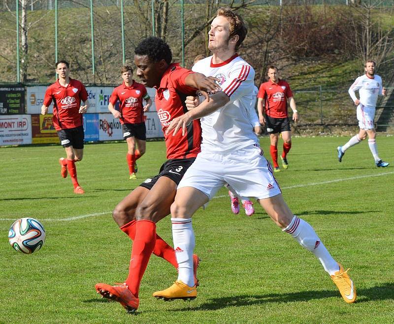 Fotbalisté druholigového Třince si vyšlápli na favorizované Táborsko, když jej před domácími fanoušky porazilo 1:0.