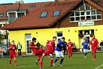 Derby nakonec lépe zvládli fotbalisté Sedlišť, kteří díky gólu Kmošťáka vyhráli v Čeladné 1:0. 